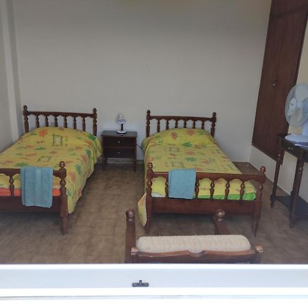 Blue And White Apartments 1 เวนิทเซส ภายนอก รูปภาพ